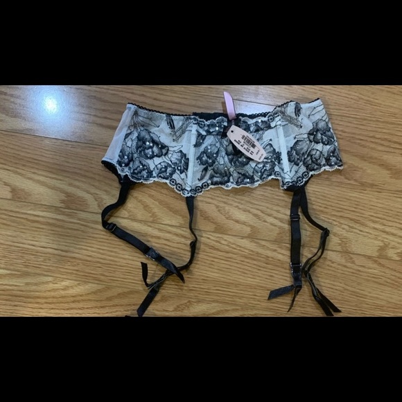 Victoria Secret SLT Garter XS NWT - Picture 5 of 6